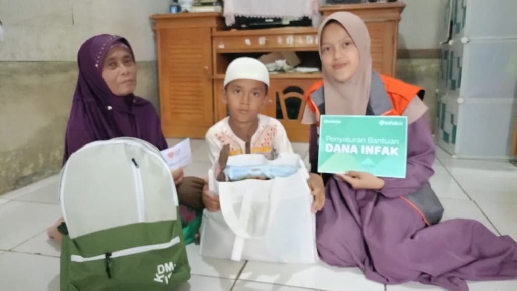 HADIRKAN BAHAGIA UNTUK ANAK YATIM